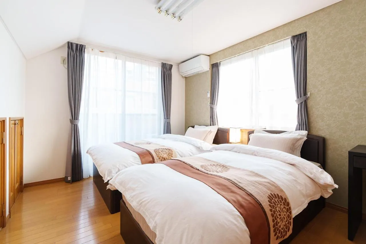 Luxury Guest House In Tokyo Shinjuku Villa