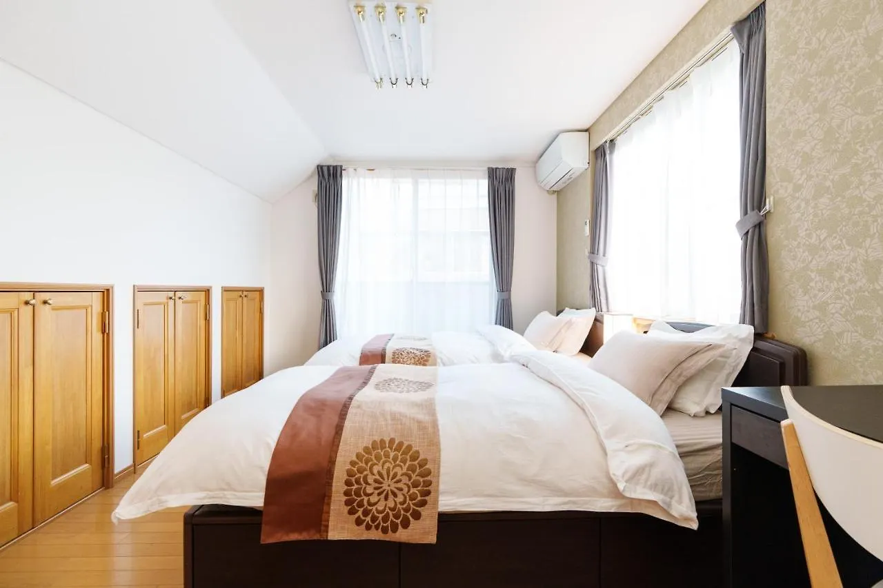 Luxury Guest House In Tokyo Shinjuku