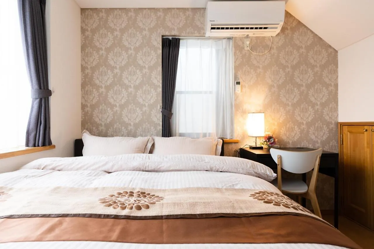 Luxury Guest House In Tokyo Shinjuku Japan